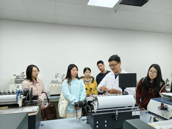 广州市残联团委组织团员开展“科普研习”活动446